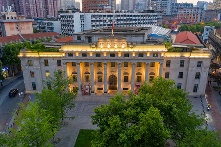 武汉城市地标白天地标武汉美术馆俯拍摄影图配图