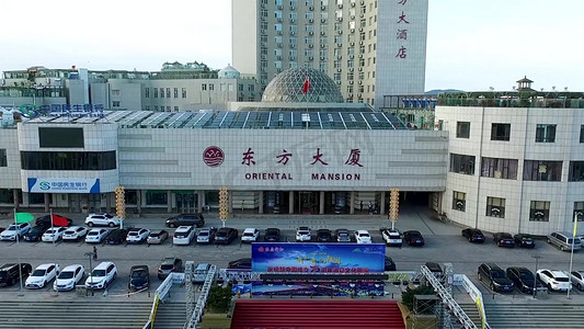 航拍东方大酒店商务城市建筑