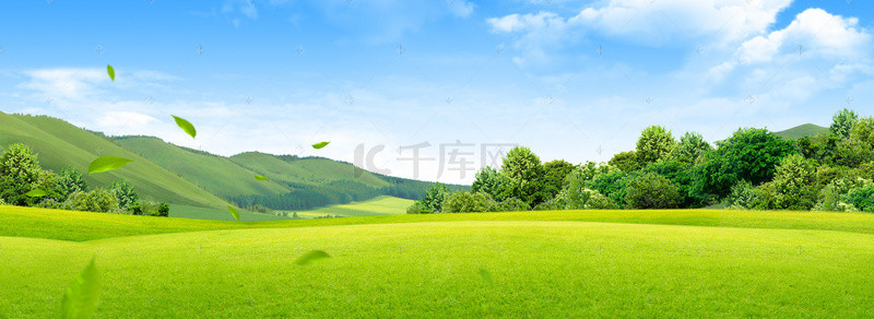 阳光草地蓝天背景图片_小清新草坪绿色蓝天背景