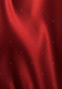 红色布皱褶