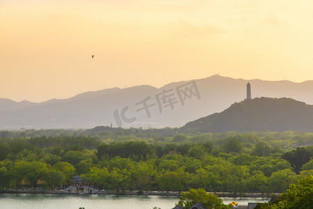 北京夏天颐和园皇家园林旅游摄影图配图