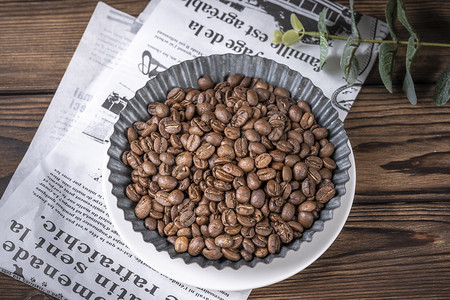 特浓正品新鲜烘焙咖啡豆摄影图配图