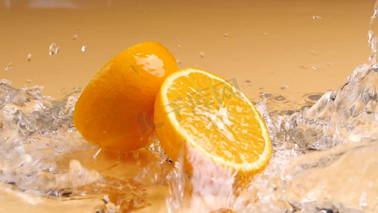 水橙子