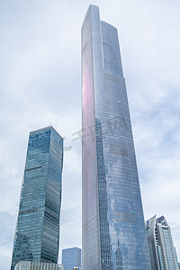 城市白天高楼大厦珠江新城写字楼建筑摄影图配图