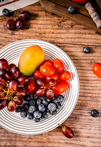 鲜果摄影照片_美味新鲜夏日水果营养鲜果摄影图配图