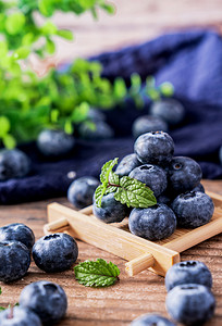 蓝莓营养新鲜水果美味摄影图配图