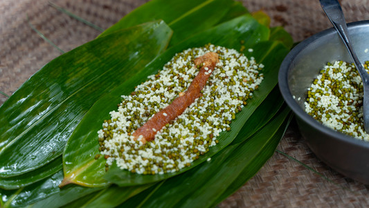 绿豆肉粽端午节糯米粽叶农村包粽子摄影图配图
