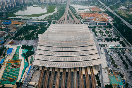 武汉城市建筑阴天建筑武汉火车站航拍摄影图配图