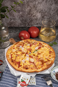健康食品美味芝士披萨摄影图配图
