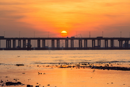 深圳西湾公园夕阳摄影图