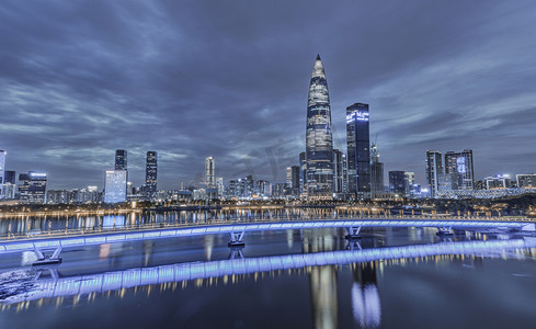 夜景灯光摄影照片_城市建筑宏图摄影图