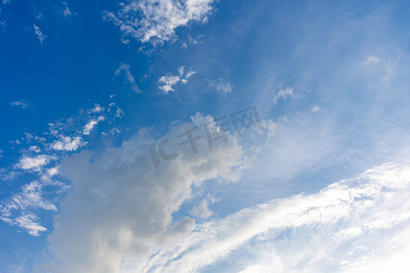 蓝天天气风景天空白云摄影图配图