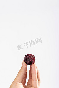 夏季节气海报摄影照片_杨梅夏日水果解暑水果摄影图配图