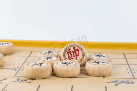 象棋摄影照片_象棋对弈摄影图