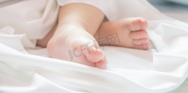 婴儿标示摄影照片_婴儿双脚丫