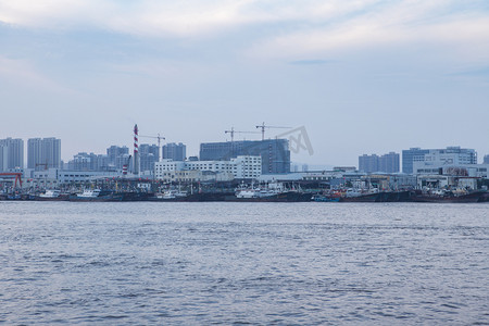 滨水城市建筑下午建筑城市无摄影图配图