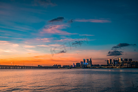 扬州风景摄影照片_傍晚日落黄昏海景晚霞摄影图配图