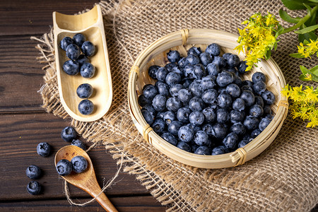 新鲜水果蓝莓美味果子摄影图配图