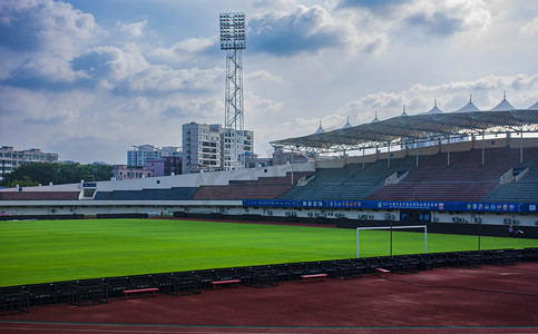 花都区花果山体育场足球运动场摄影图配图安徽省合肥市体育中心没有搜