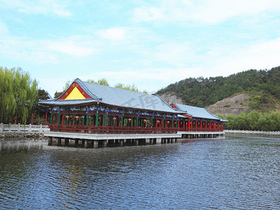 石建筑摄影照片_圆明新园石坊夏至夏天石坊建筑江河湖海摄影图摄影图配图