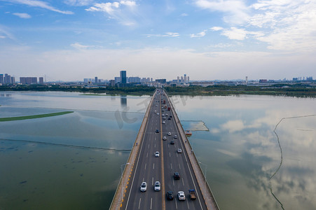 武汉城市建筑晴天建筑太子湖大桥航拍俯拍摄影图配图