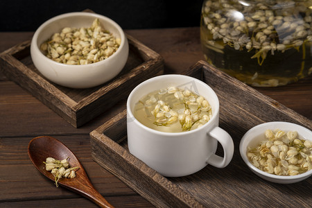 影摄影照片_香甜美味茉莉花茶餐桌上摆拍摄影图配图