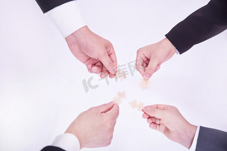 手手势商务拼图团队摄影图配图