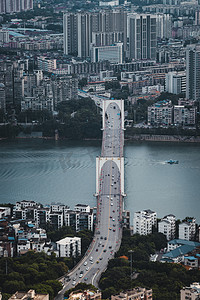 柳州红光大桥摄影照片_城市中午柳州城市风光摄影楼顶在拍摄摄影图配图