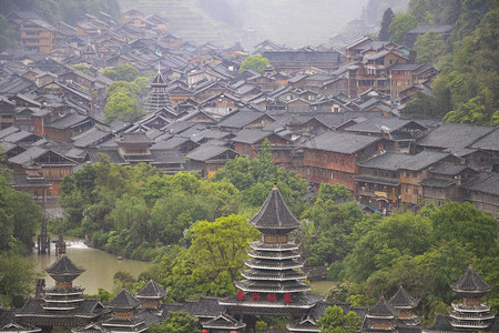 风雨战机摄影照片_城市中午肇兴侗寨航拍风光景区无人机摄影图配图