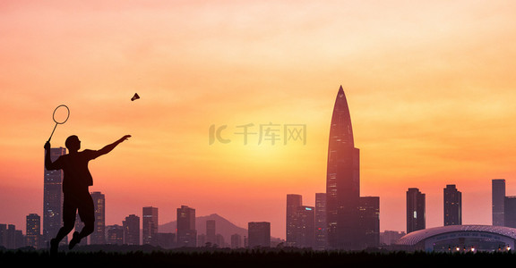 简约夕阳背景图片_简约夕阳下运动健身剪影