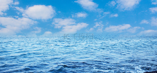 夏日海滩背景海报背景图片_海洋大海海报背景