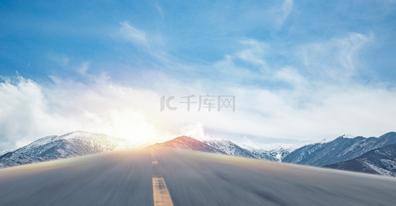 公路背景图片_山脉高速公路创意合成背景