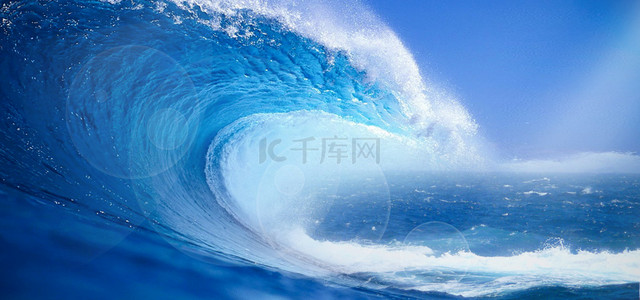 夏日宣传背景图片_蓝色夏日海洋夏季海浪宣传背景