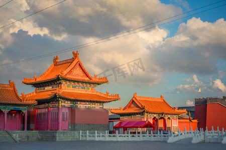 古风摄影照片_紫荆城夕阳建筑影视城建筑摄影图配图