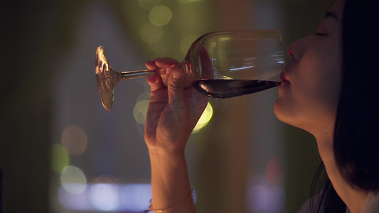 ÇéÈ˽ڲ»ÏëÒ»¸öÈ˹ý_Ïë¹ýÇéÈ˽ڵÄ˵˵_ÇéÈ˽ÚÏëÒª