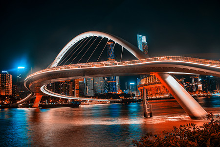 海珠桥夜景摄影照片_广州珠江海心步行桥海心天台夜晚摄影图配图