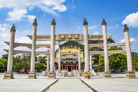 建筑中午广西柳州文庙冲天柱式石牌坊景区在拍摄摄影图配图