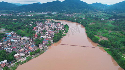 江河夏季暴雨洪峰水患防涝防灾