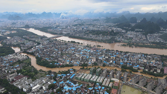 城市洪涝灾害夏季暴雨后