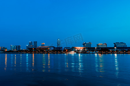 广州珠江琶洲广交会夜景摄影图配图