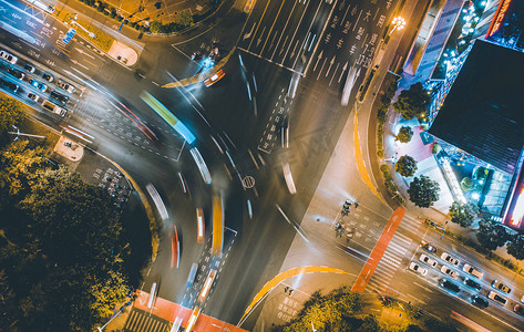 城市夜晚十字路口夜景航拍空中无人机摄影图配图
