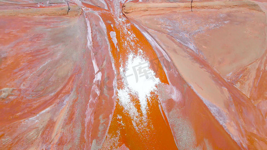 航拍青海摄影照片_青海红色河谷大地之血硫元素摄影图