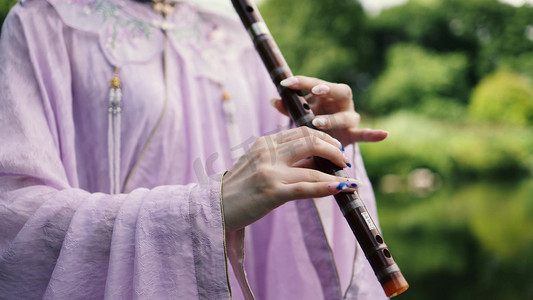 古风手指女子图片