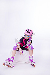儿童运动会摄影照片_轮滑人像体育健身儿童轮滑摄影图配图