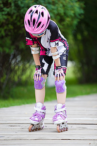 轮滑运动人像体育项目儿童肖像摄影图配图