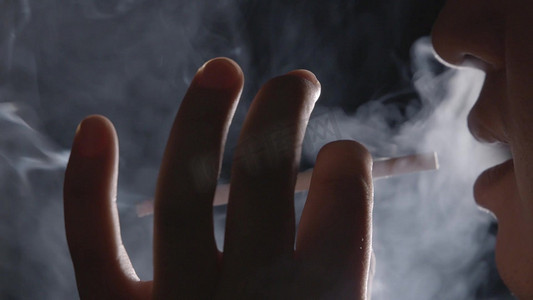 抽烟吸烟摄影图片-抽烟吸烟摄影作品-千库网