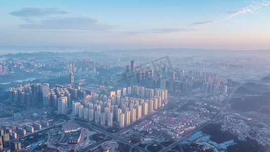 天空湖摄影照片_城市早上建筑贵阳摄影摄影图配图