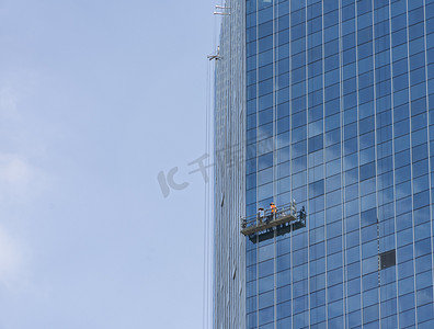 工人下午建筑工人高楼施工摄影图配图