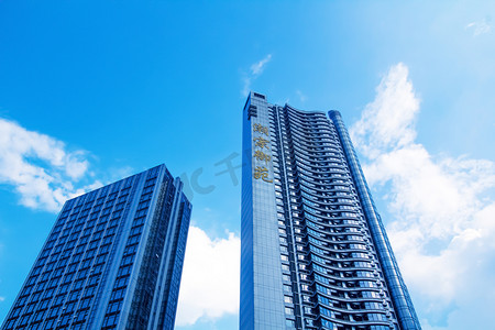 湖南长沙晌午办公大楼城市建筑商业建筑摄影图配图