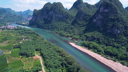 桂林草坪回族乡冠岩风景区